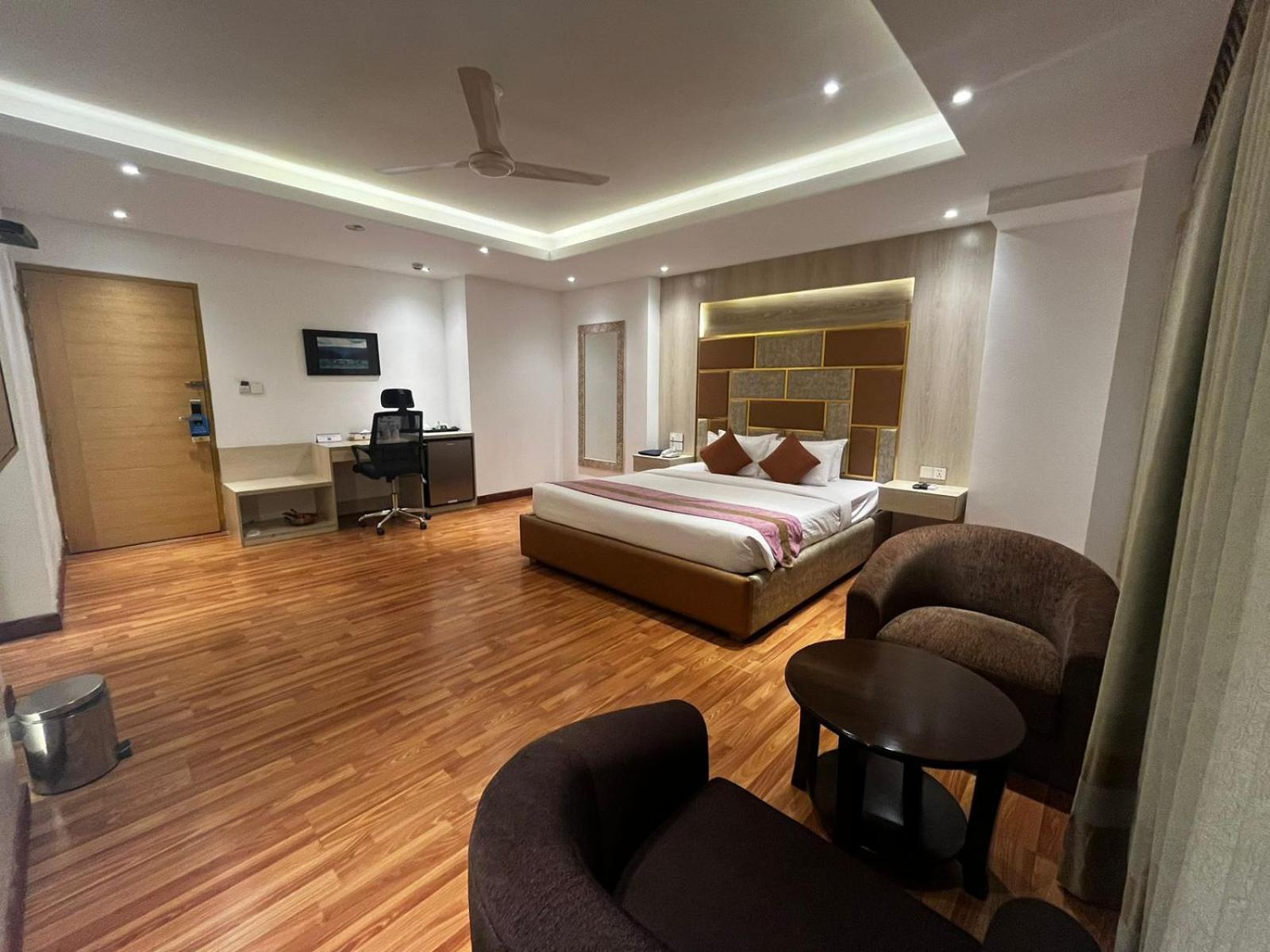 Royal Raj Hotel Radźszahi Zewnętrze zdjęcie