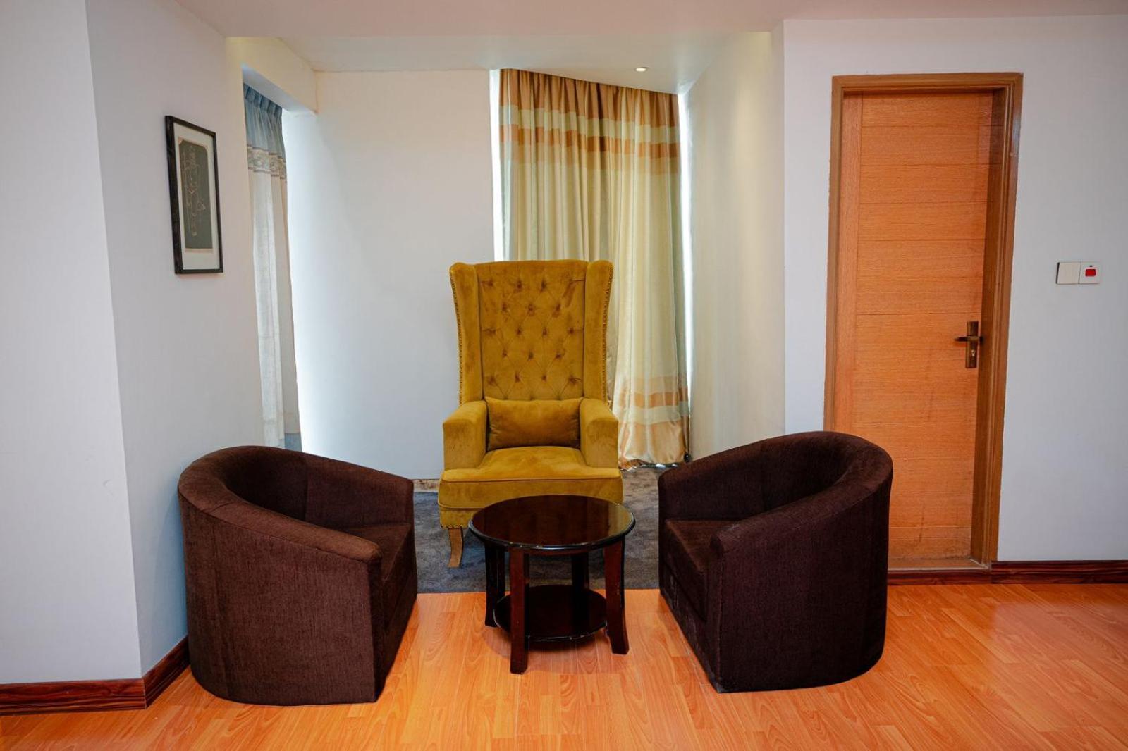 Royal Raj Hotel Radźszahi Zewnętrze zdjęcie