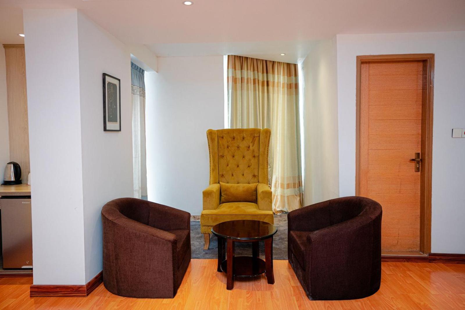 Royal Raj Hotel Radźszahi Zewnętrze zdjęcie