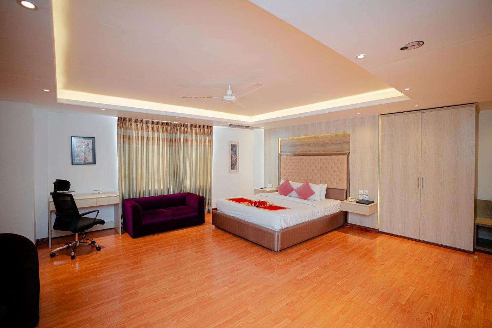 Royal Raj Hotel Radźszahi Zewnętrze zdjęcie